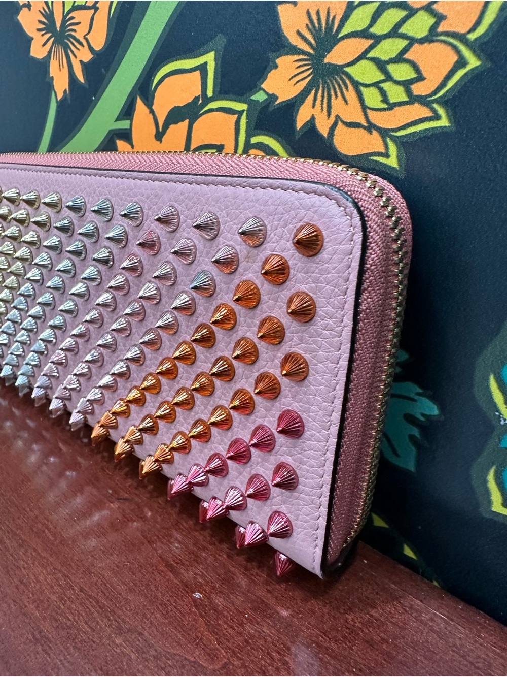 Christian Louboutin Panettone Wallet Voile Pink Ombré Multimetal Spikes like new - Picture 6 of 16